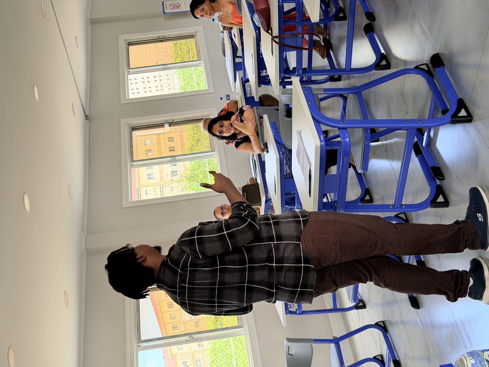 Obadiah Amsterdam presenting at a Mind Bloom workshop